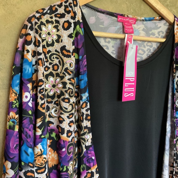 Prestige Edge Floral and Leopard Print Longline Fooler Top - Picture 2 of 6